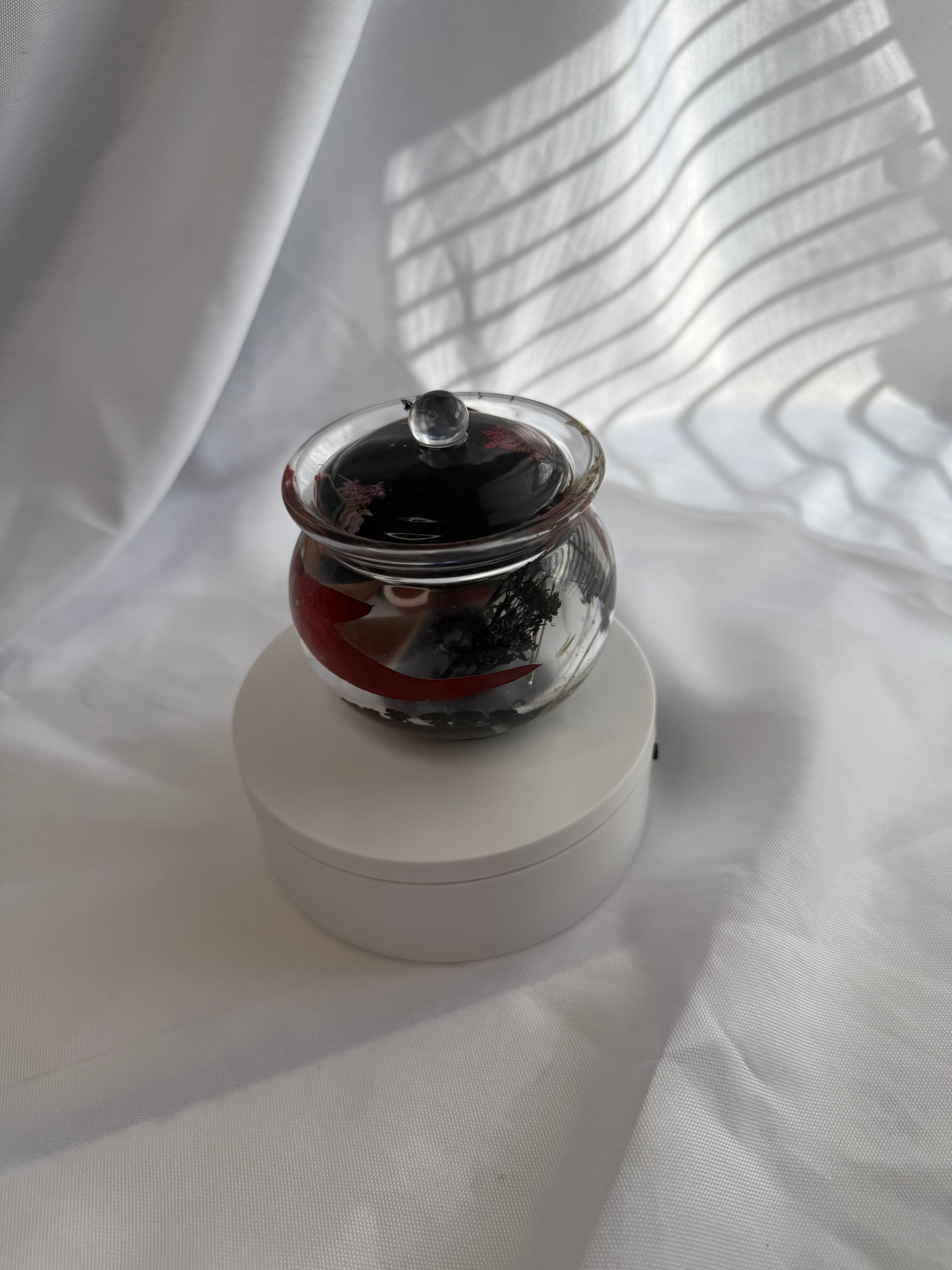 Honey Pot - Clear with black and Red Dried Flowers